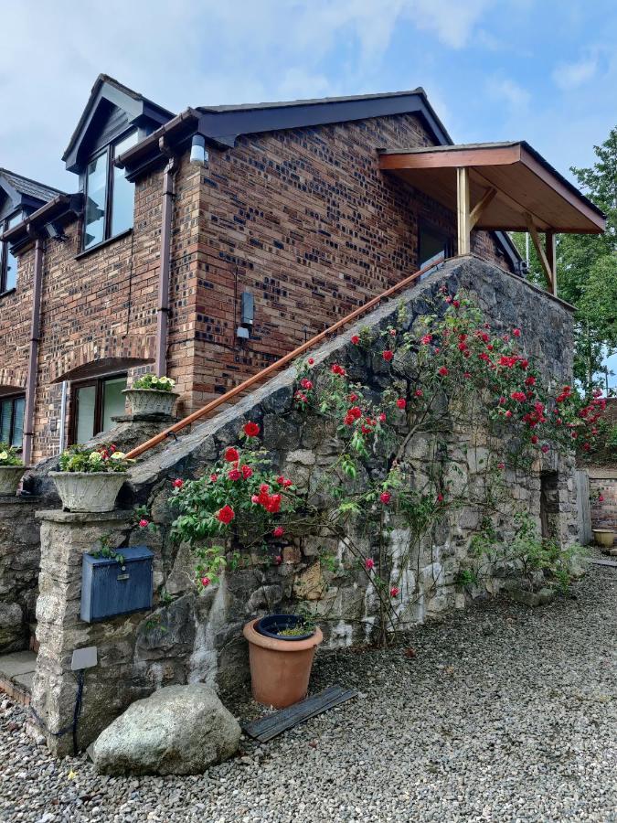 The Granary Apartment Ruthin Exterior photo